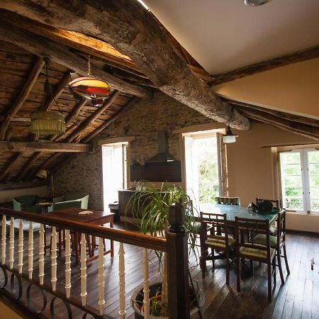 بيت شباب Casa Peltre ساريا المظهر الخارجي الصورة