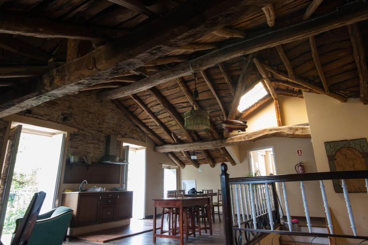 بيت شباب Casa Peltre ساريا المظهر الخارجي الصورة