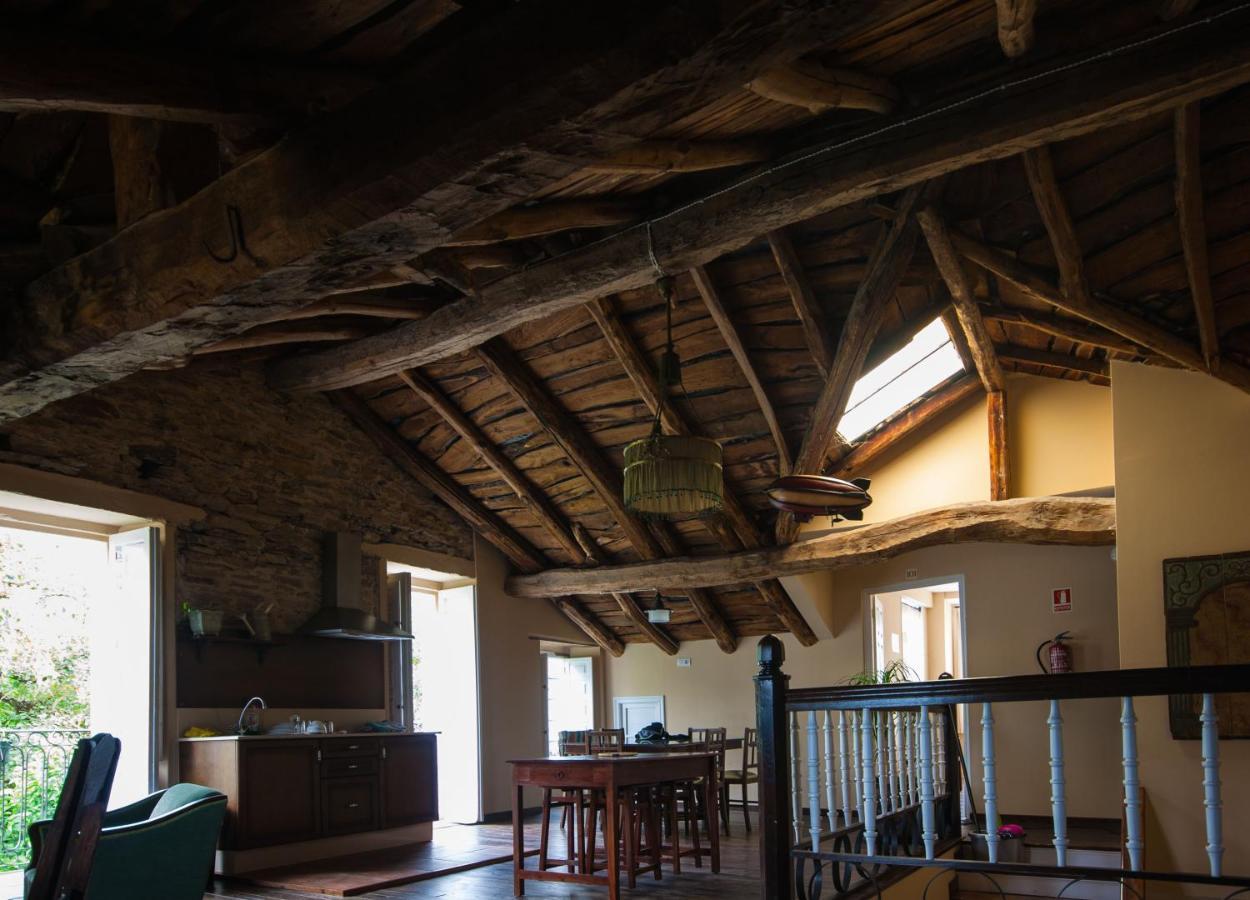 بيت شباب Casa Peltre ساريا المظهر الخارجي الصورة
